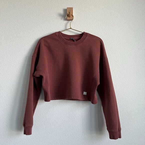 Vuori Tops - Vuori Restore Cropped Crewneck Sweatshirt in Burgundy XS